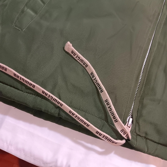 MENS RAWGEAR INSULATED PUFFER VEST JACKET WITH DOUBLE ZIPPER with hood - Picture 6 of 11